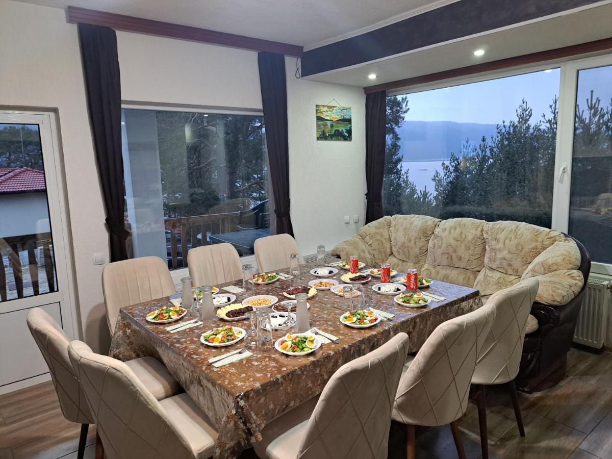 Вила Слънчев Бряг دوسبات المظهر الخارجي الصورة